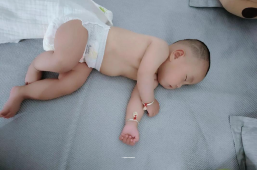 南宁宝宝呼吸道感染发烧